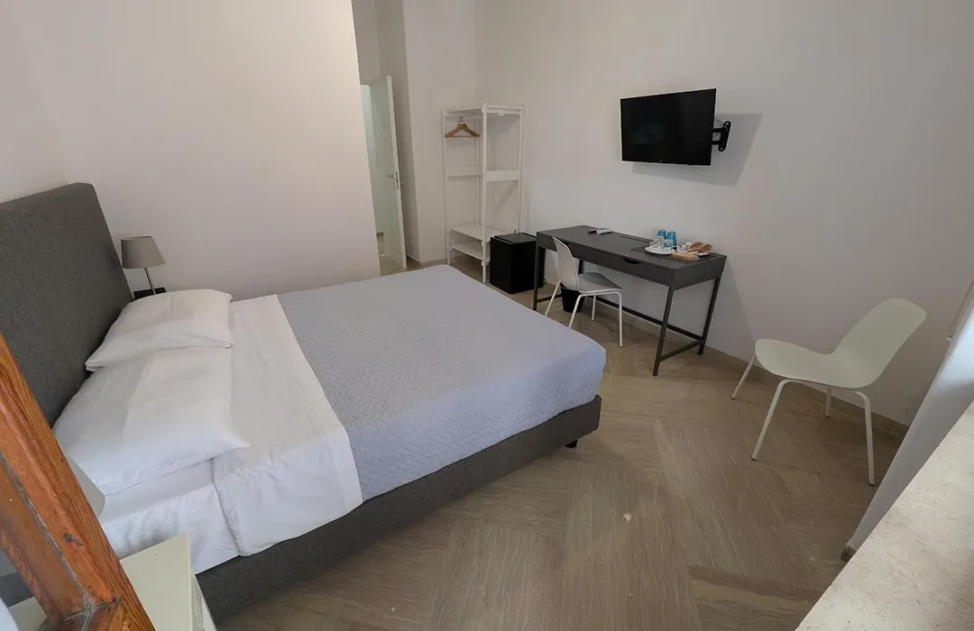 Napoli City Inn-1