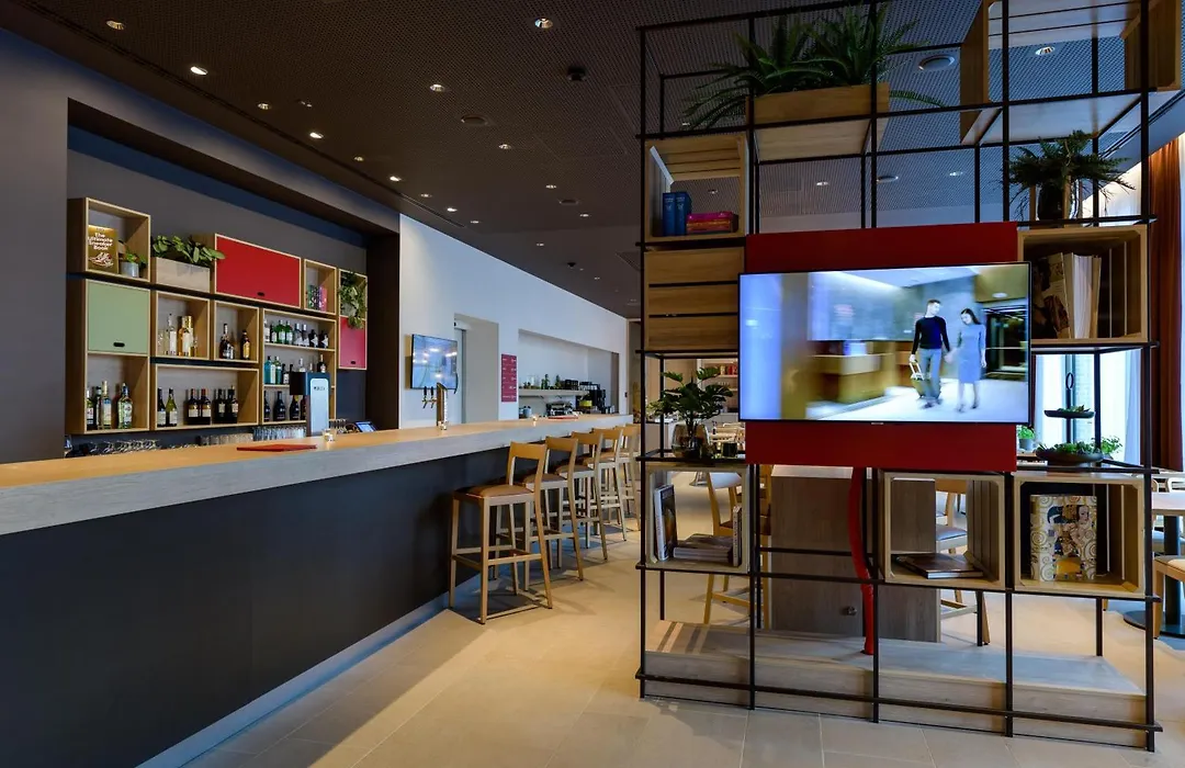 Intercityhotel Herford-1