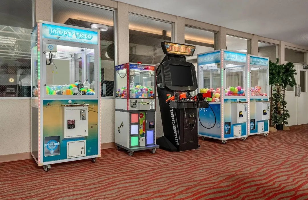 Ramada By Wyndham Grand Forks-1