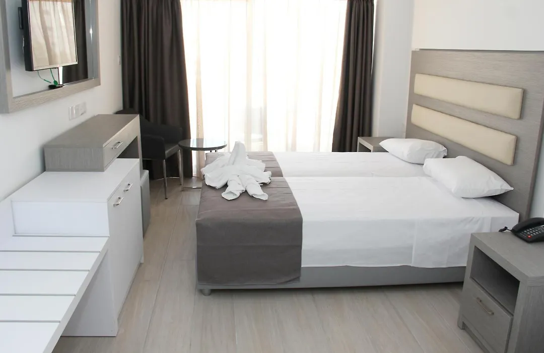 Captain Pier Hotel-1