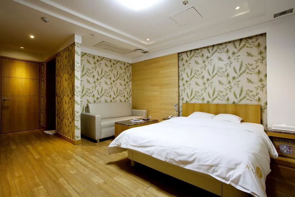 Benikea Hotel Suwon-1