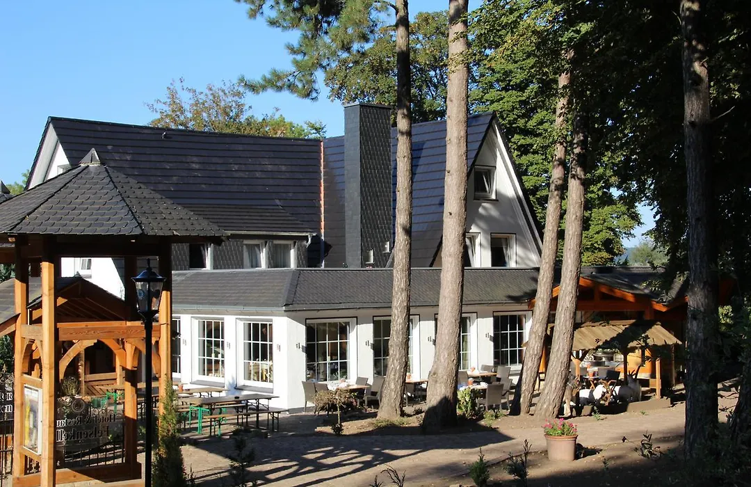 Felsenkeller Coppenbruegge-1