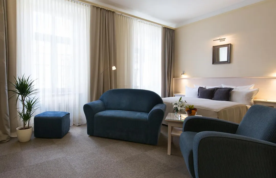 Unitas Hotel-1
