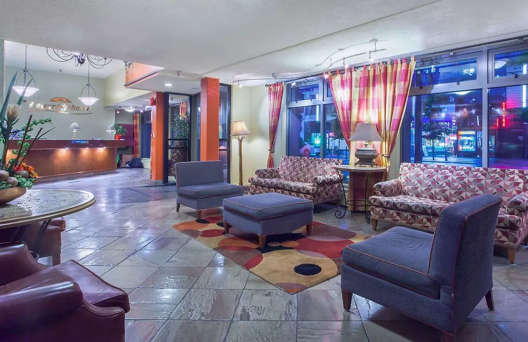 Howard Johnson By Wyndham Vancouver Downtown-1