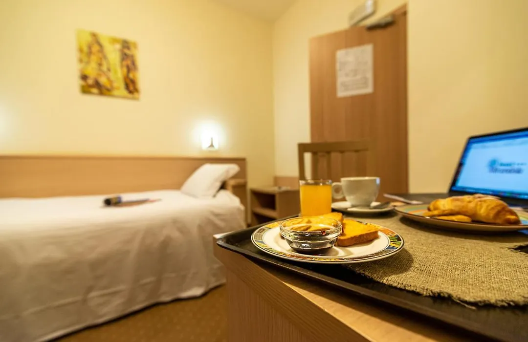 Hotel Mirandola-1