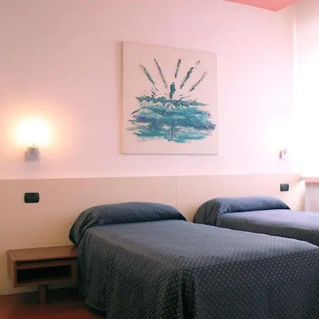 Hotel Oasi-2