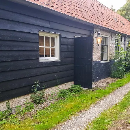 Pykes B&B-2