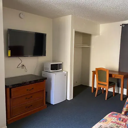 Golden Hills Motel-3