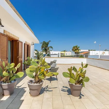 Lido Marini Rooms-2