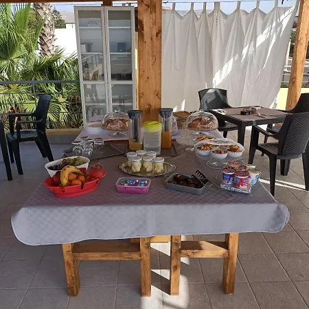 B&B Sale e Sole sul Mare-3
