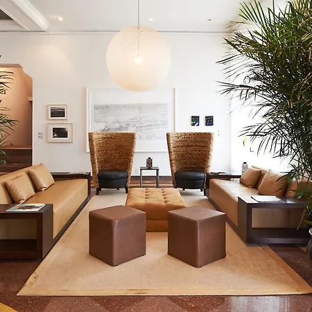 The Carlton Hotel-2