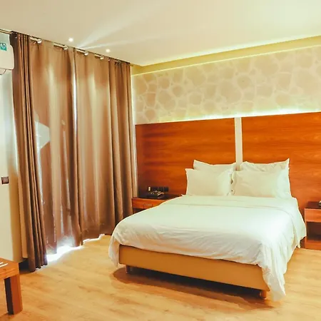Hotel Perce Neige-3