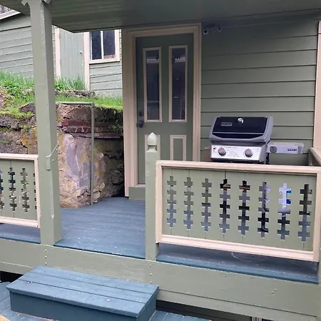 Abe'S Spring Street Guest House-2