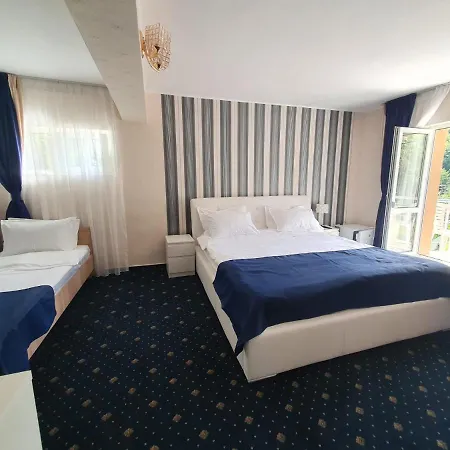 Hotel Green Palace-2