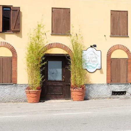 La Corte Sul Lago-2
