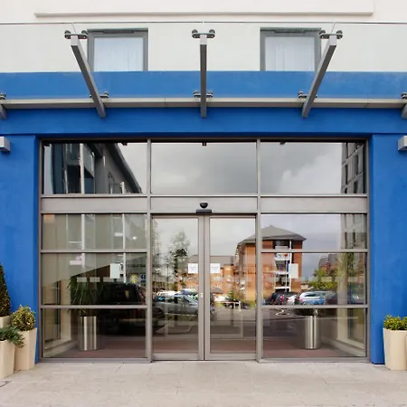 Holiday Inn Express Slough-3
