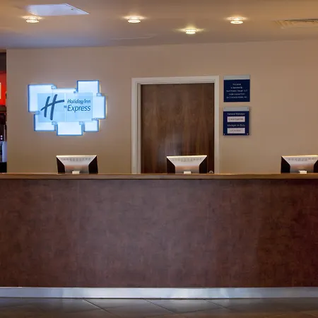 Holiday Inn Express Slough-2