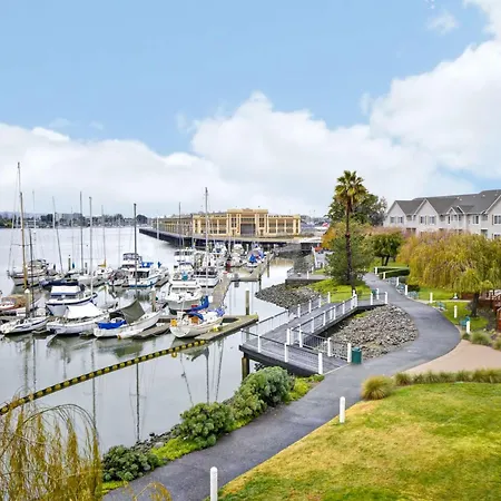 Homewood Suites By Hilton - Oakland Waterfront-3