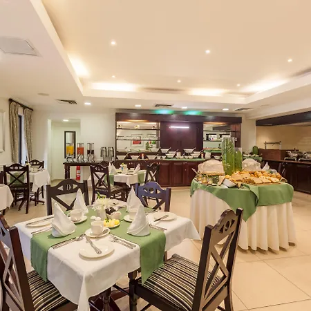 Courtyard Hotel Rosebank-2