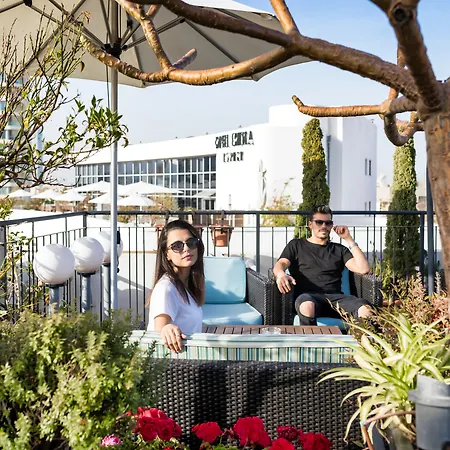 Center Chic Hotel - An Atlas Boutique Hotel-3