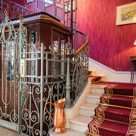 The Originals Boutique, Hotel Terminus, Bourg-En-Bresse Gare-2