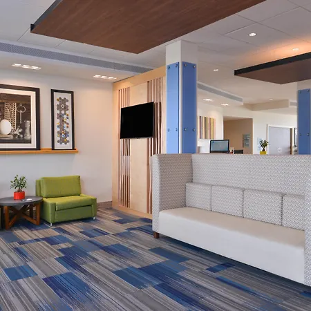 Holiday Inn Express & Suites - Ruskin By Ihg-2