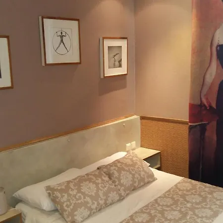 Hotel Mignon-2