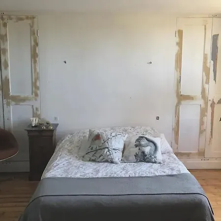 Charmante chambre d'hôte atypique chez l'habitant à Pont-Audemer-2