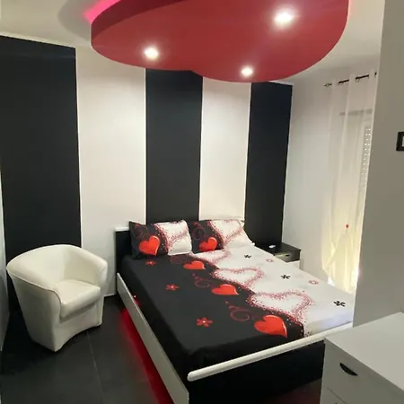 Iris Room-3