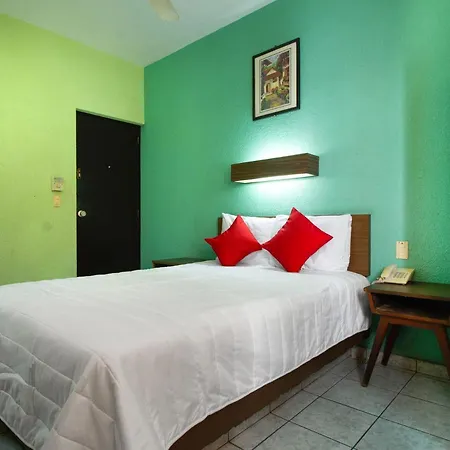 Hotel Canada-3