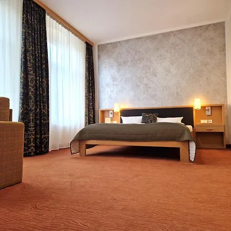 Hotel Lindenhof Bad Schandau-3