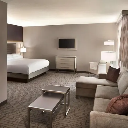 Embassy Suites By Hilton Charlotte Uptown-3