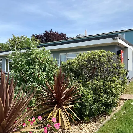 Brixham Holiday Park Gold 2 Bedroom Holiday Home-2