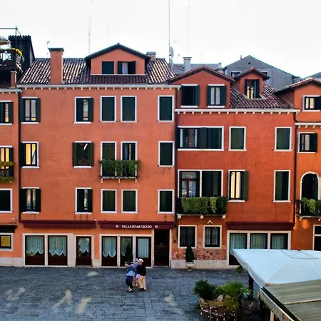 Palazzo Del Giglio-3