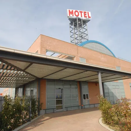 Hotel Motel 2-2