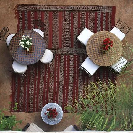 Riad Mur Akush-2