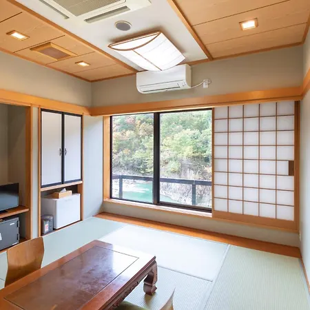 Shirakawa-Go No Yu-3
