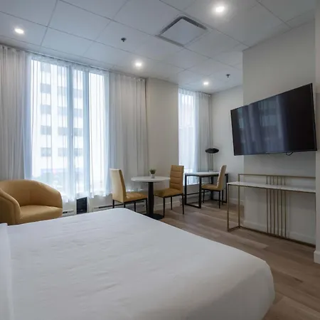 Travelodge By Wyndham Montreal Centre-2