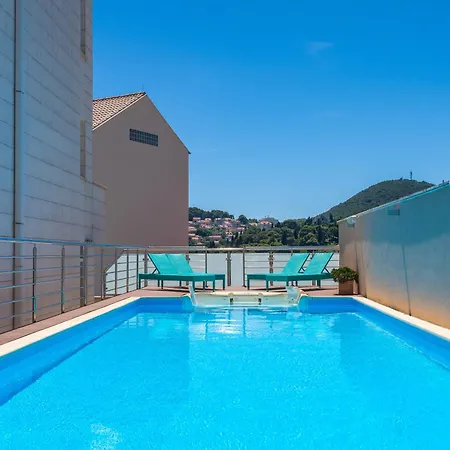 Berkeley Hotel&Day Spa-3