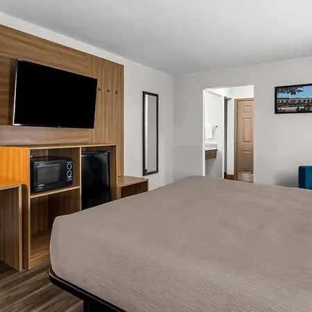 Quality Inn Cornelia-2