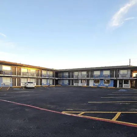 Days Inn By Wyndham Wichita Falls-2