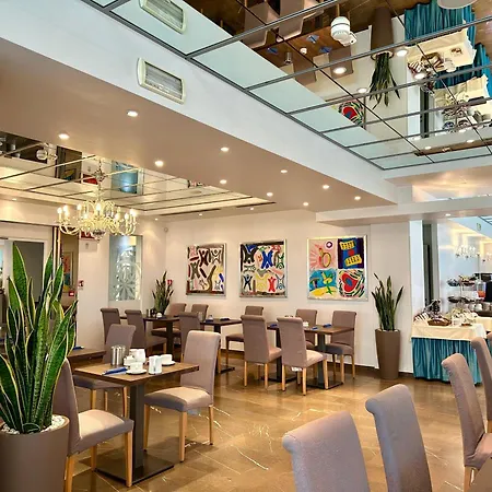 Club House Hotel-2