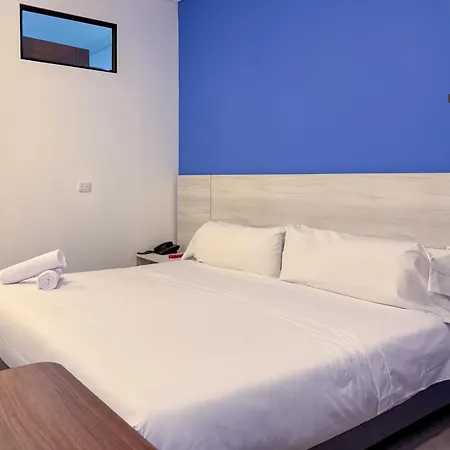 Apartamentos Regency La Feria-3