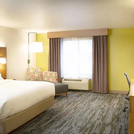 Holiday Inn Express & Suites Wausau By Ihg-2