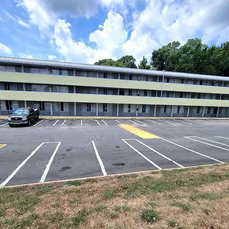 Days Inn By Wyndham Alexandria South-2