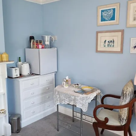 The Witterings Bed And Breakfast-3