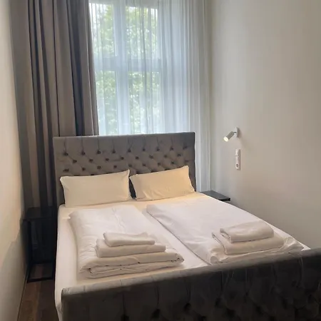 Motel Blue - Minimalist Boutique Hotel-3
