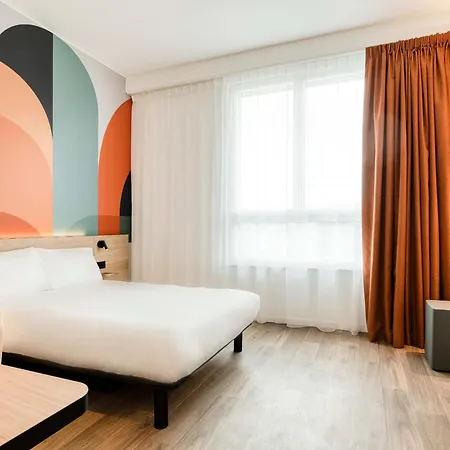 B&B HOTEL Luxembourg Centre Cloche d'Or-3