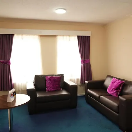 The Continental Hotel, Derby-3