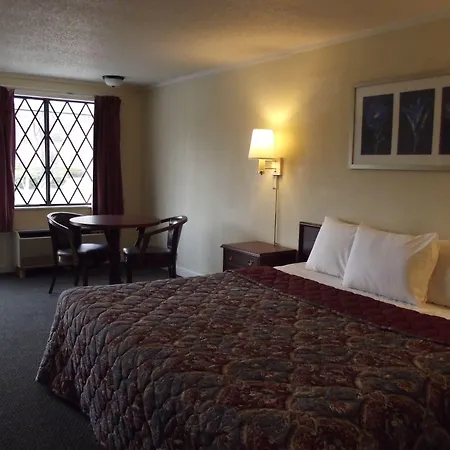 Knights Inn Cleveland/Macedonia-2